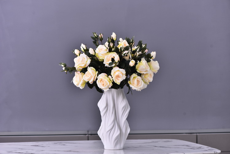 Factory wholesale of 5-head simulated rose with charred edges, retro Greek rose, living room, hotel and homestay photography props rose pic 41