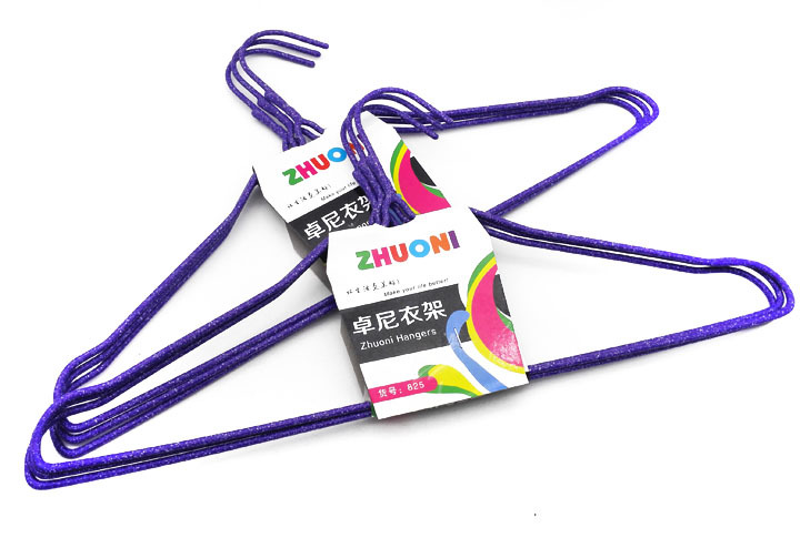P1945 三支装衣架  塑料衣架 家居用品 两元批发 百货批发 衣架详情2