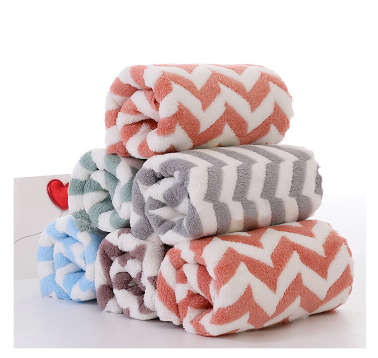 [LOVELY HOME] [hold ja] wholesale coral fleece wheel spike square toalla absorbente de cocina paño suave para niños de kindergarten wipe hand toalla pic 13