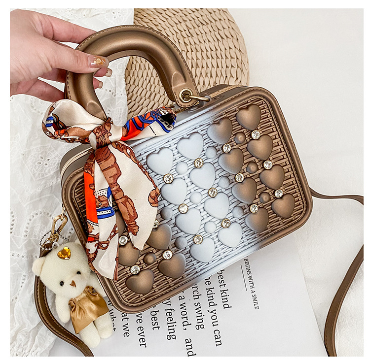 The 2021 Korean version of the trendy tote bag features a ribbon bow, an Instagram niche design with rivets and a slanted crossbody bag made of PU pic 19