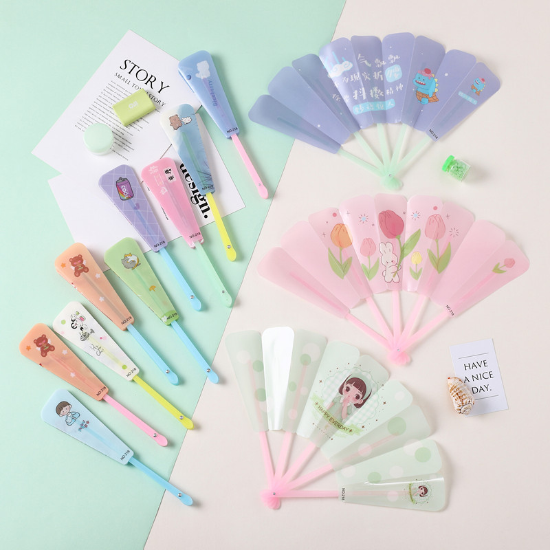 夏天可爱卡通小扇子儿童学生折叠扇子便携随身中国风迷你塑料折扇详情1