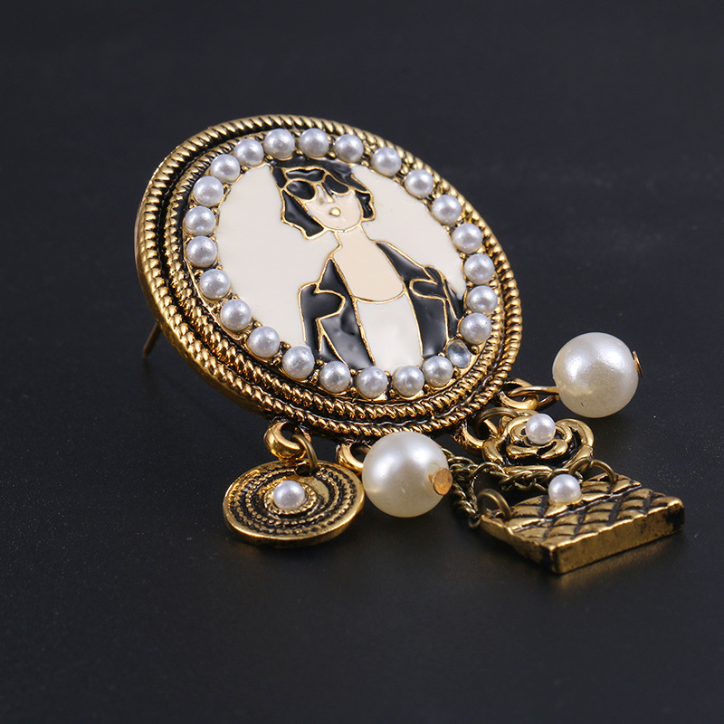 新款欧美时尚珍珠美人头胸针 电镀合金复古胸花 服装配饰别针批发详情3
