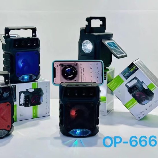 Solar-powered Bluetooth speaker lighting power generation system, card-inserting USB flash drive audio receiver, external three bulbs, mobile phone emergency charging pic 6