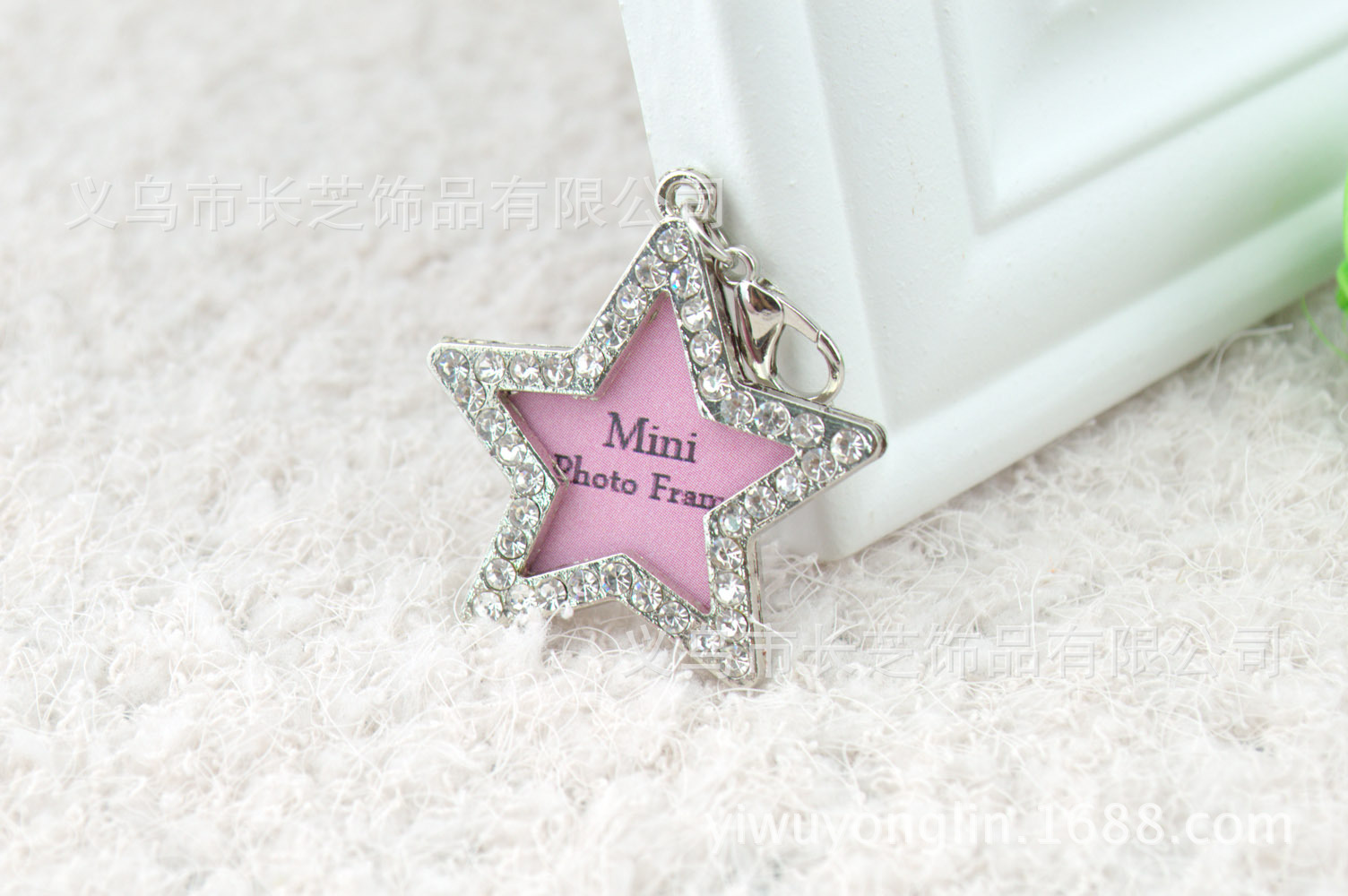 Factory direct supply of cross-border in-stock handwritten heart-shaped dog pendants, pet identity tags, Easter and Christmas diamond-encrusted dog tags pic 8