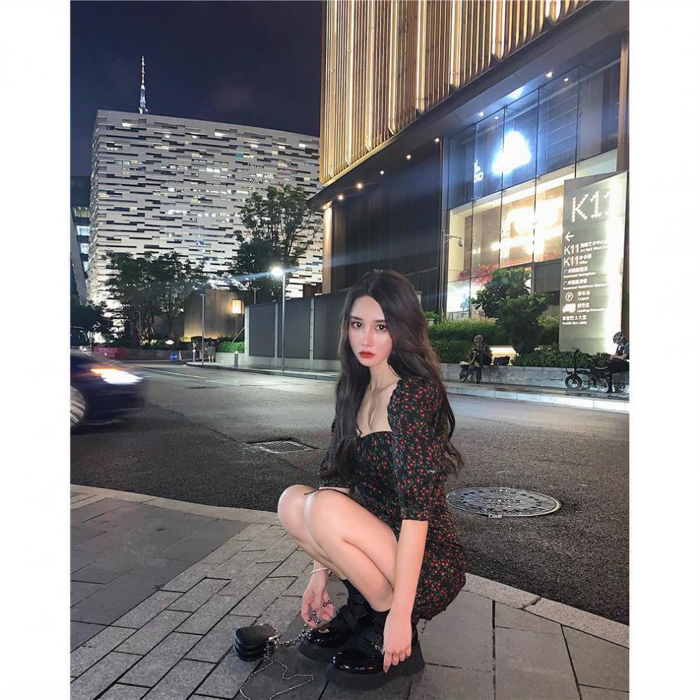连衣裙御姐轻熟风女夏季泡泡袖碎花裙方领包臀裙设计感小众裙子潮详情4