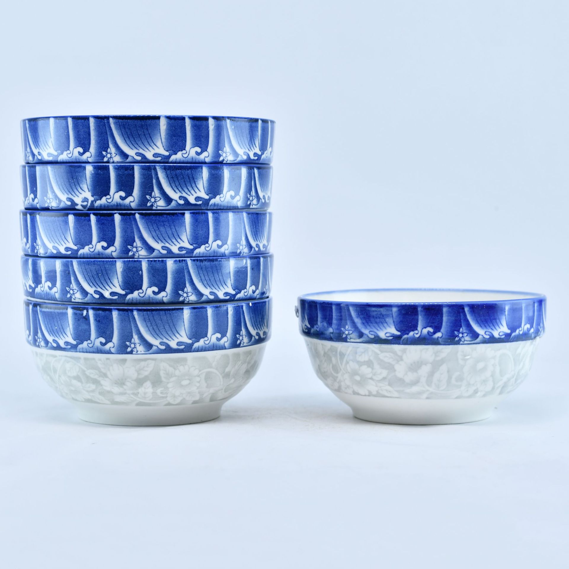 Wholesale of 4-piece 8-inch blue and white porcelain bowls from the manufacturer, including noodle bowls, soup bowls, commercial and household porcelain bowls, and complete sets pic 6