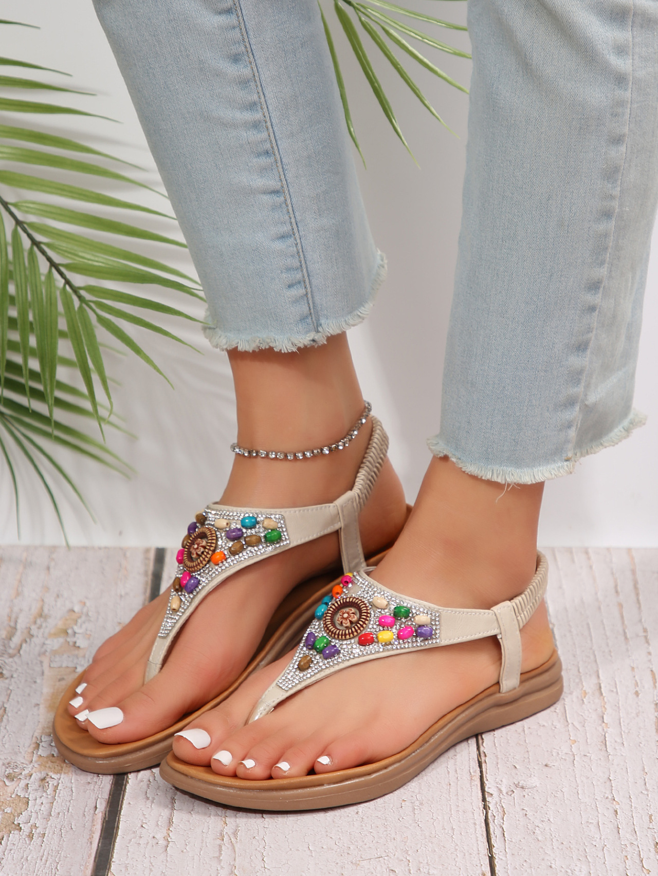 罗马凉鞋女2024年夏季仙女风平底学生舒适夹脚趾波西米亚串珠凉鞋详情2