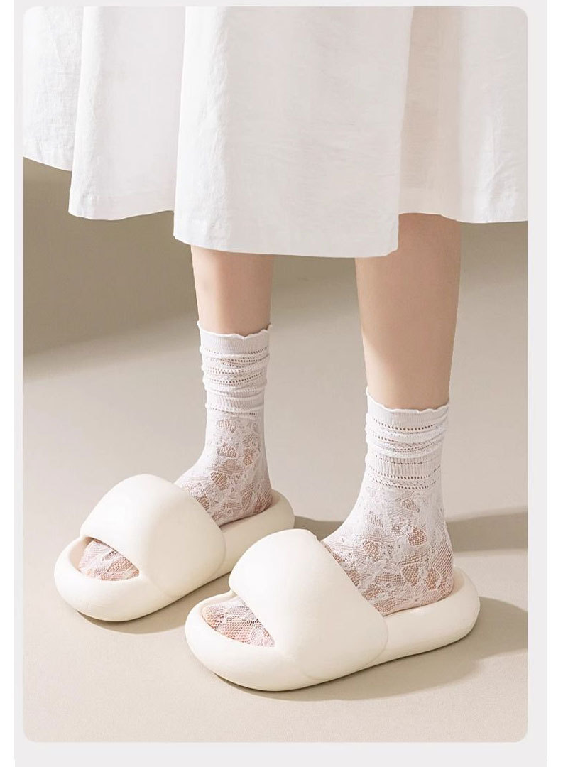 袜子女中筒袜夏季薄款透气镂空小木耳边复古长筒女士袜蕾丝堆堆袜详情17
