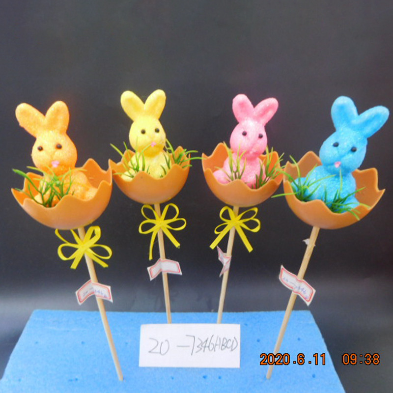 New Easter bunny and chick flower arrangements are cute and creative for garden and park decoration pic 2
