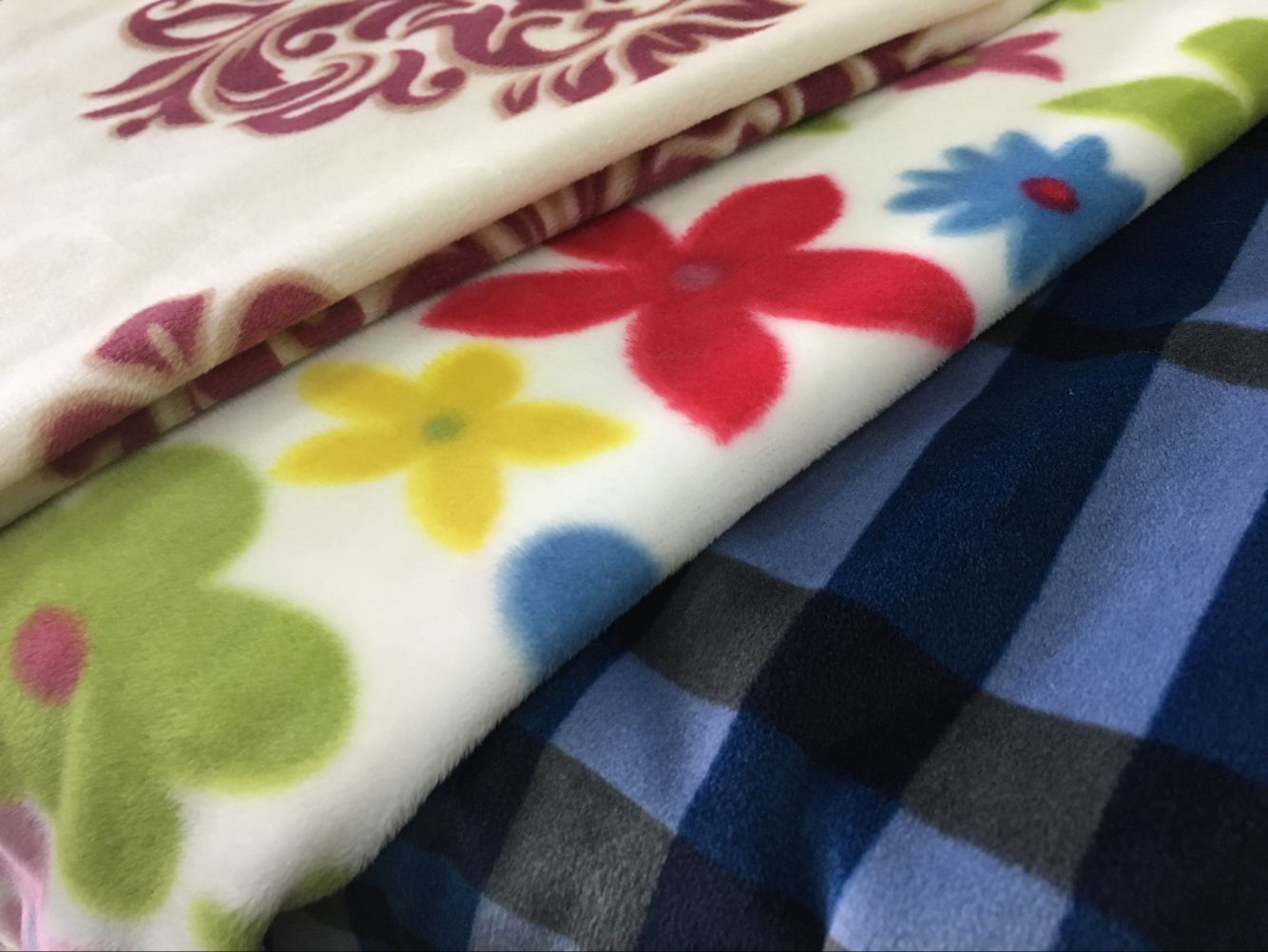 The manufacturer produces spandex super soft silver fox fleece four-sided elastic plush fabric and crystal fleece clothing and home textile fabric pic 25