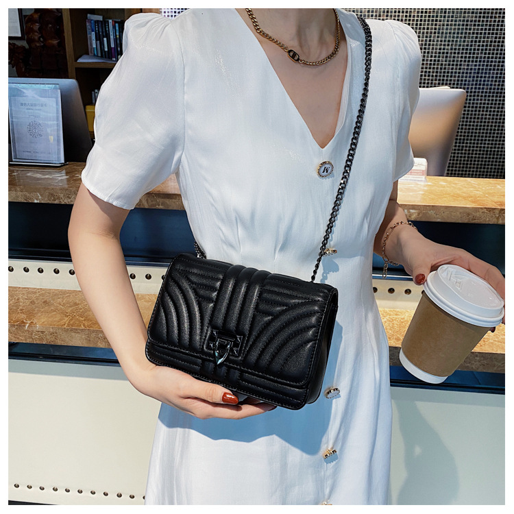复古小方包2021年新款链条包极简风翻盖斜挎单肩小包包批发包包详情9