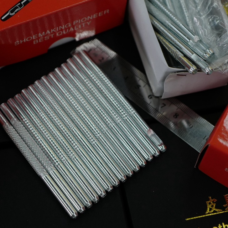 Electroplated oil-free punching punch, belt punching tool, belt punching machine, punching needle, factory direct sales, belt punching punch pic 5