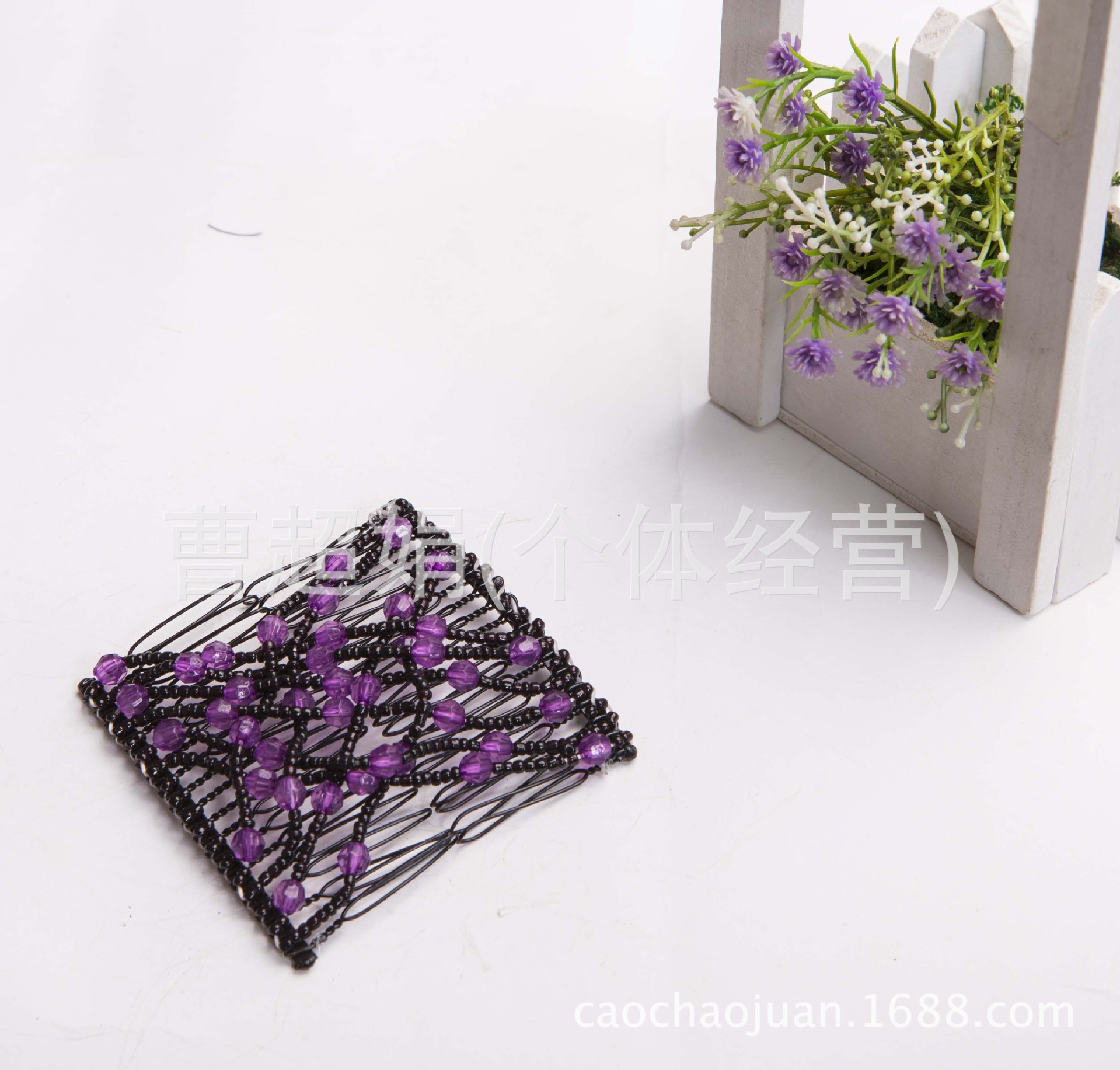 Cross-border interlocking hair combs for women, European style, fashionable pearl acrylic hair combs, new beaded and versatile hair styling equipment in stock for wholesale pic 6
