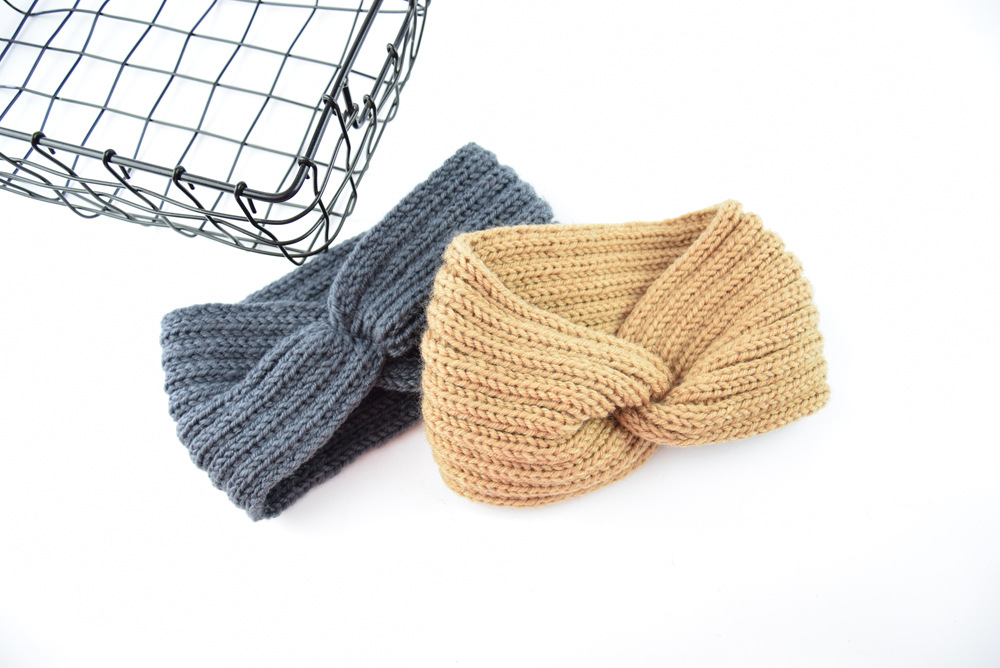 European and American knitted cross-wool hair bands, ear-protecting headbands, hand-woven headbands, flat, fashionable and warm autumn and winter hair accessories pic 8