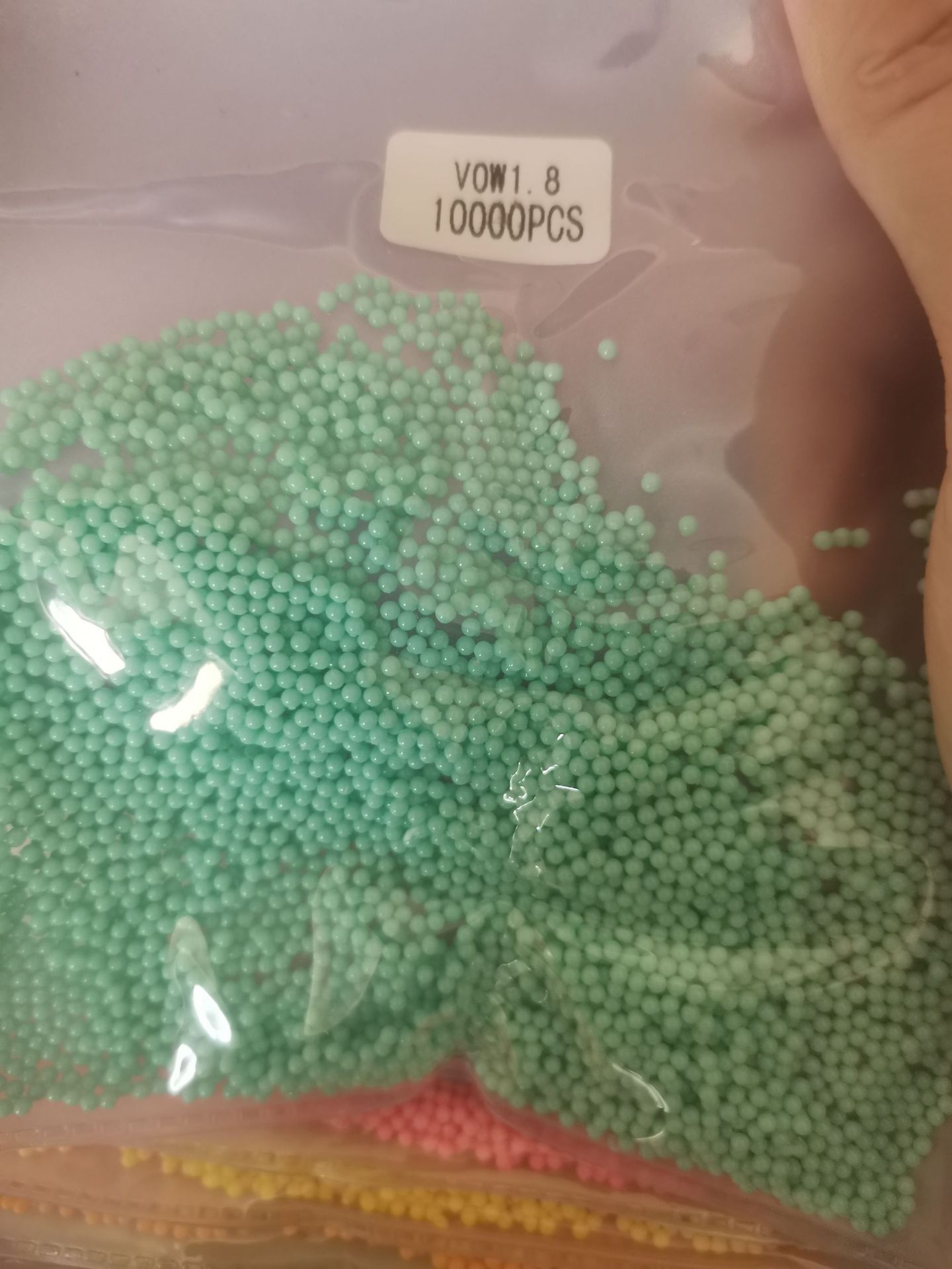 The manufacturer sells candy bead-shaped small acrylic beads, round beads without holes, and benzene-transparent solid color beads as DIY jewelry accessories pic 3