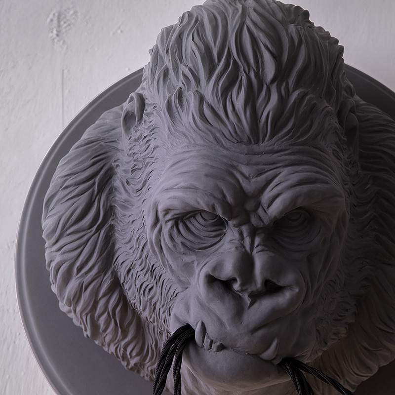 Industrial-style retro Nordic style artistic and creative living room corridor, powerful resin gorilla wall lamp pic 7