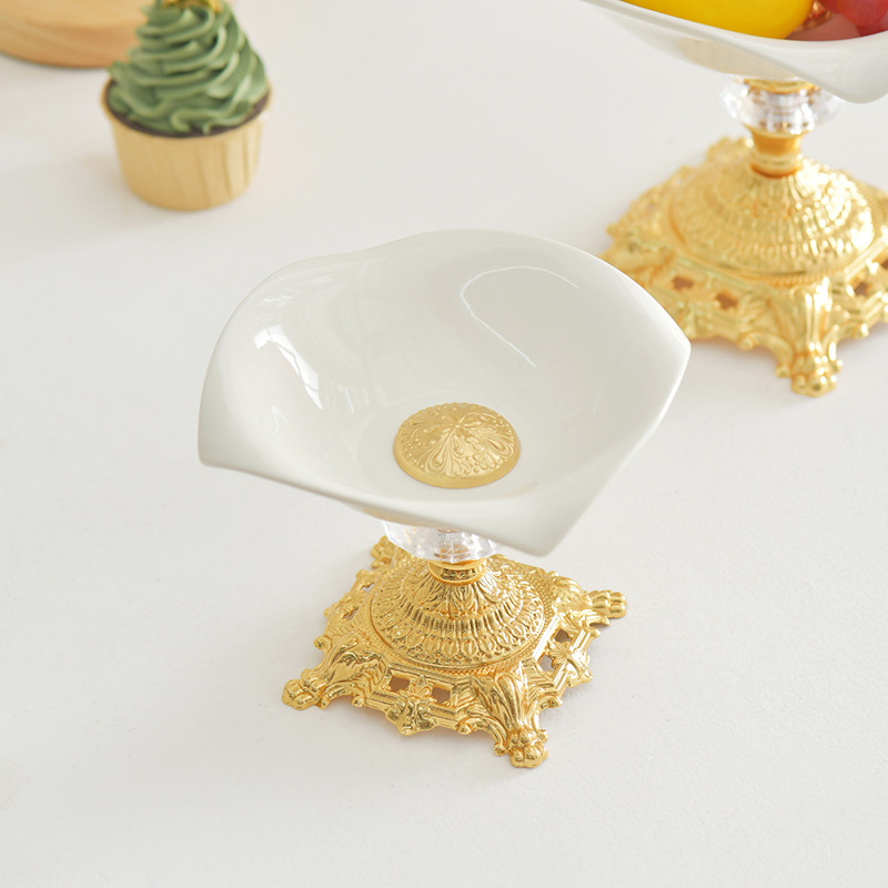 欧式陶瓷果盘创意果盘金色底座客厅卧室茶几家用水果盘陶瓷工艺品详情5