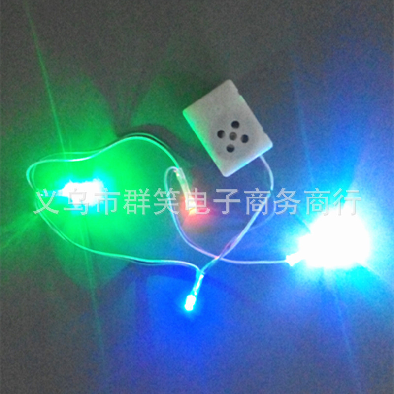 方挤压带灯音乐盒２