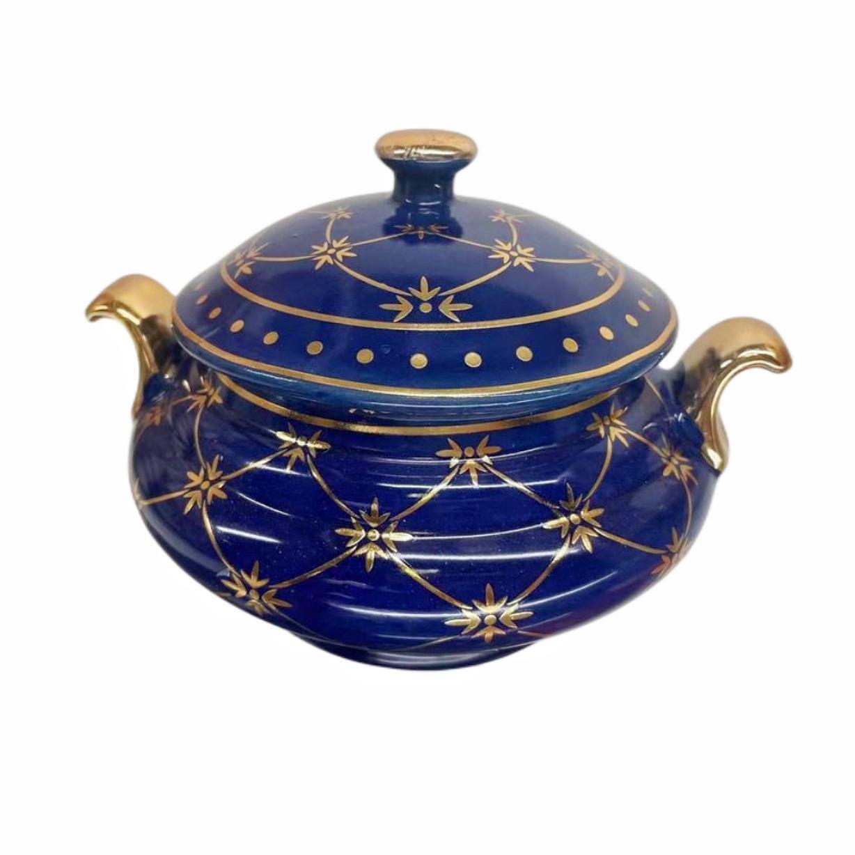 High-end sugar candy, European and American light luxury style seasoning jar display, white sugar jar, retro flip lid kitchen seasoning storage item pic 3