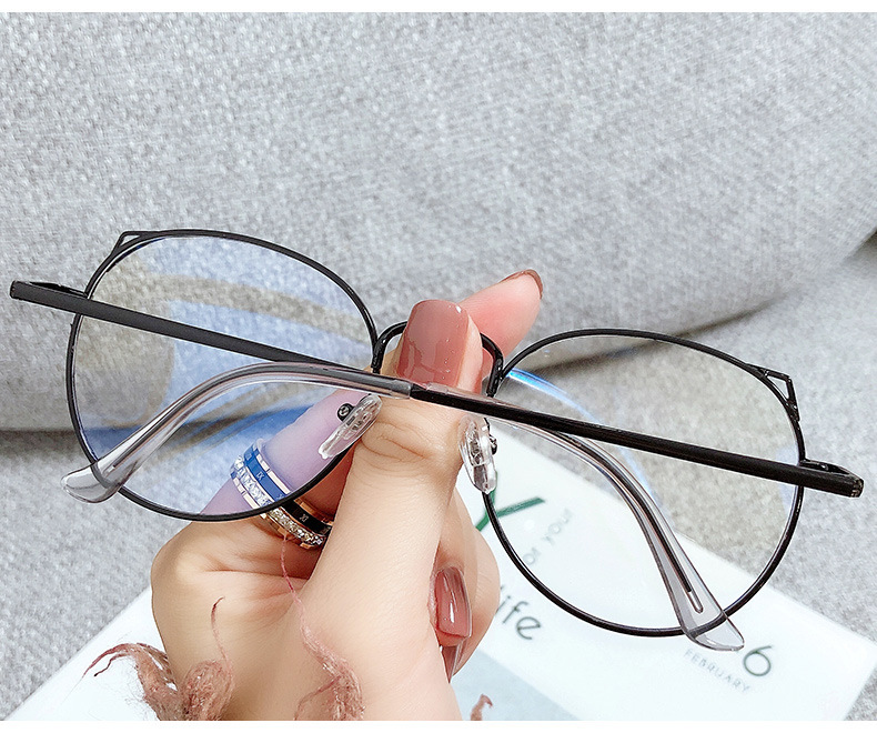 The new metal-framed cat ear anti-blue light retro glasses are suitable for wholesale of myopia glasses for male and female middle school students. The full-frame design makes them more personalized pic 14