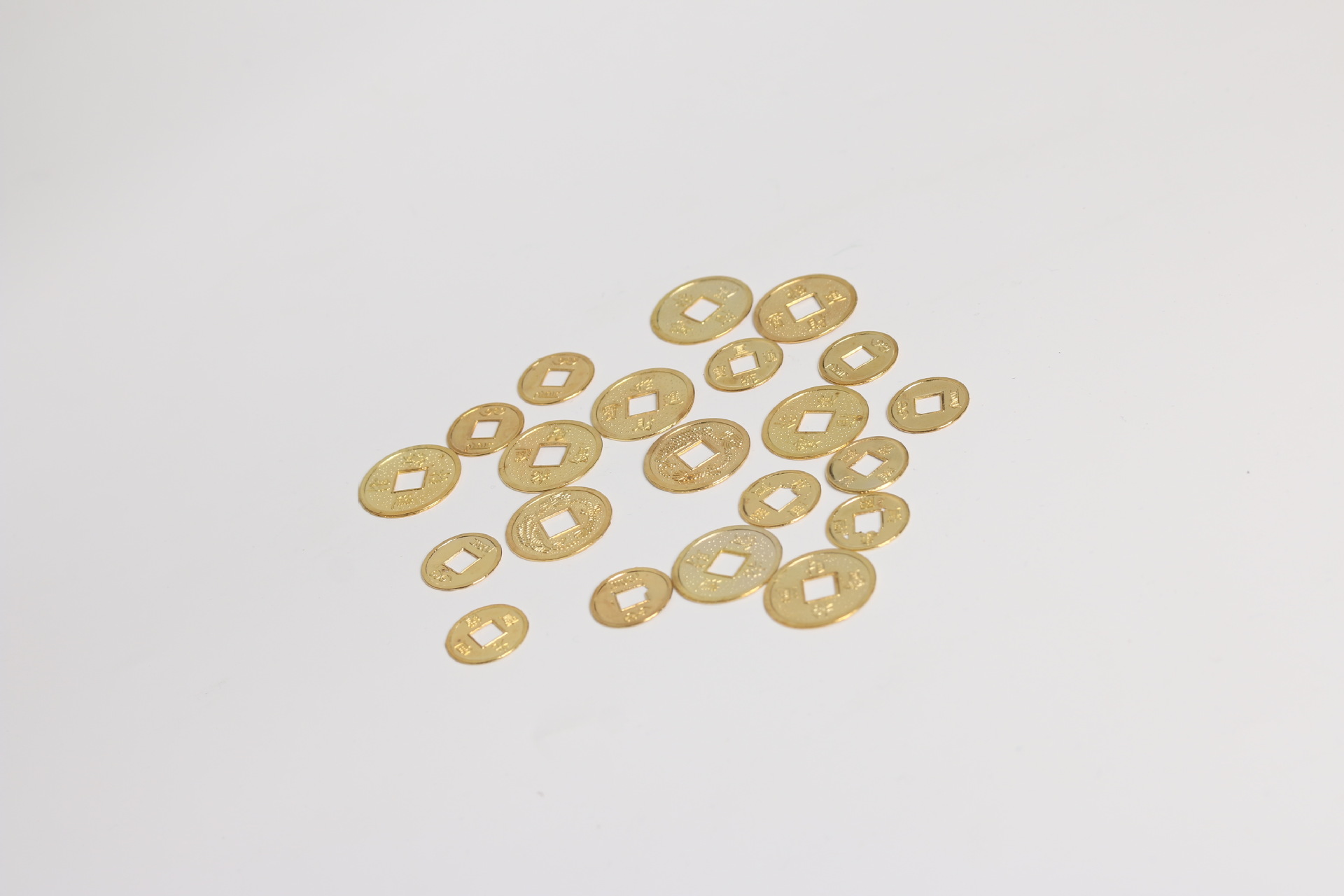 金色小铜钱DIY饰品配件挂发财树摇钱树迷你小号五帝钱十帝钱                               详情2