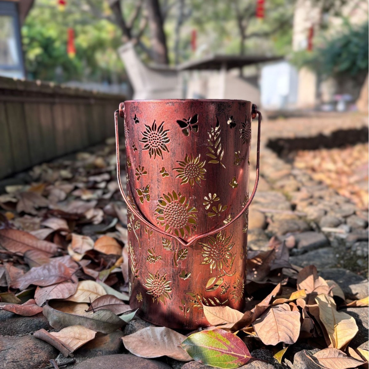 Solar-powered outdoor courtyard hanging lamps, ironwork hollowed-out hummingbird, butterfly, chrysanthemum and animal projection installations pic 12