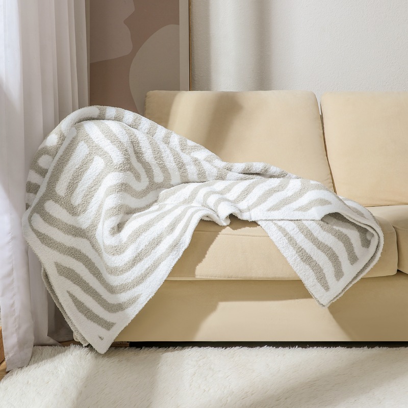 国潮清新半边绒毛毯沙发毯加厚冬季毯子沙发盖毯午睡披肩毯小被子详情6