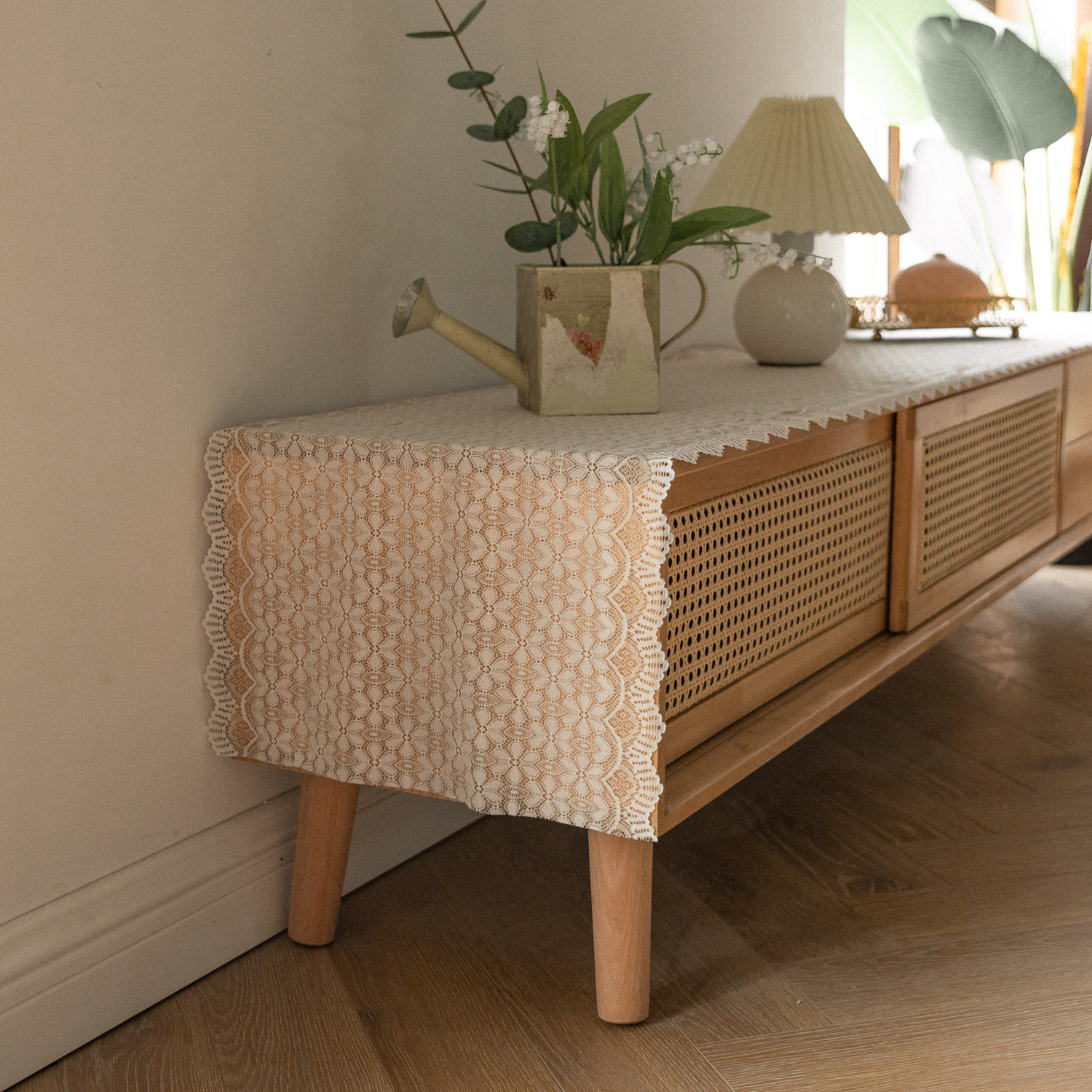 Lace table flag, American retro tablecloth, TV cabinet cover, home Chinese trend decoration bed flag, dressing table scarf, cross-border manufacturer pic 24