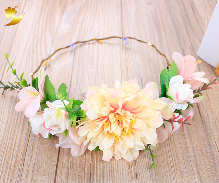 Factory direct sales of bride flower garlands, lilies, chrysanthemums, fabric hair flowers, semi-rings, Malaysian rice white handyman hair bands pic 1