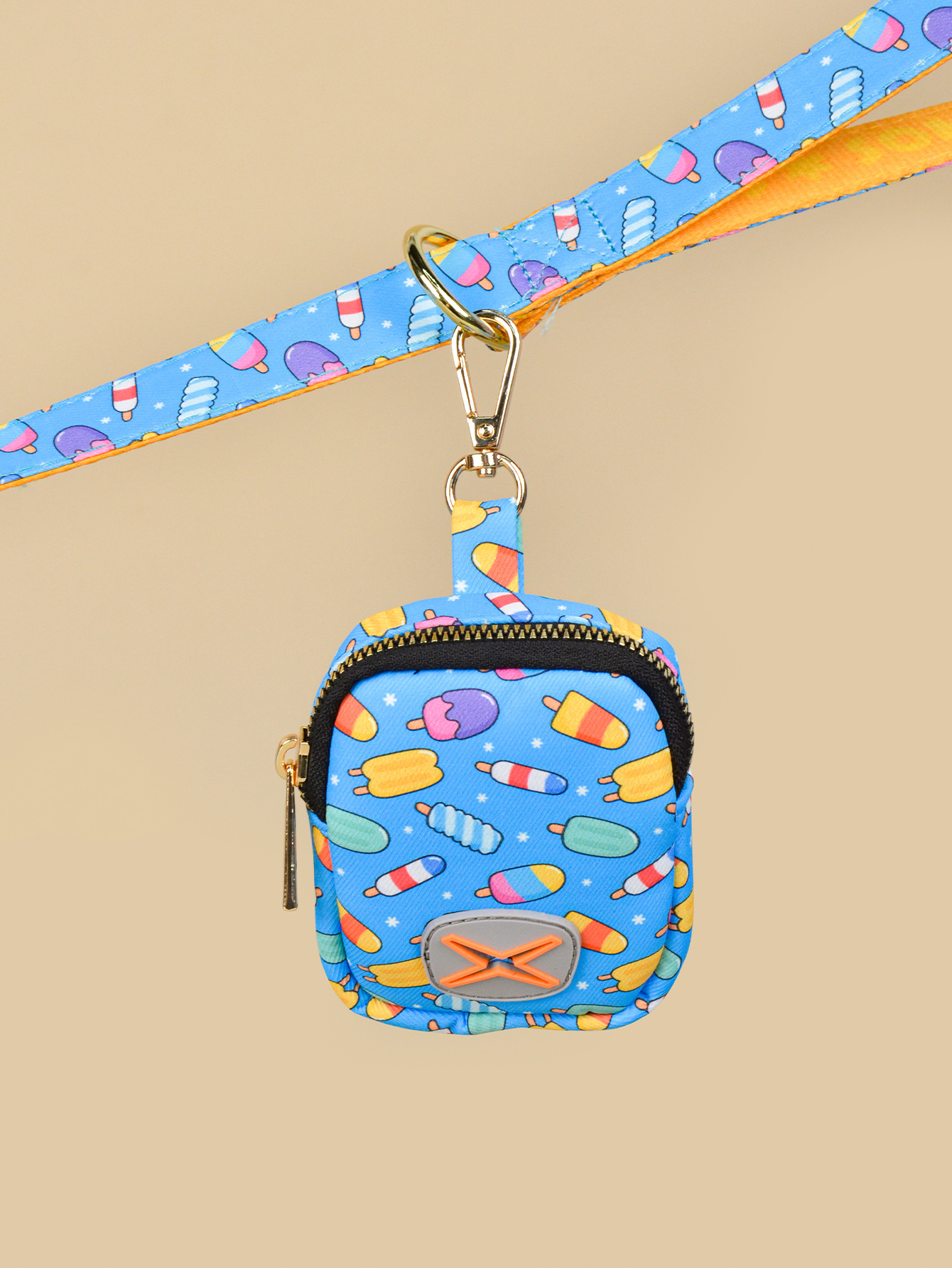 唛迪跨境宠物用品新品一件代发春夏可爱的宠物垃圾袋分配器零食包详情5