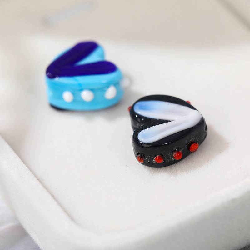 晗钰缘 爱心手绘兔耳朵点点琉璃珠子diy耳饰手链项链饰品材料批发详情1