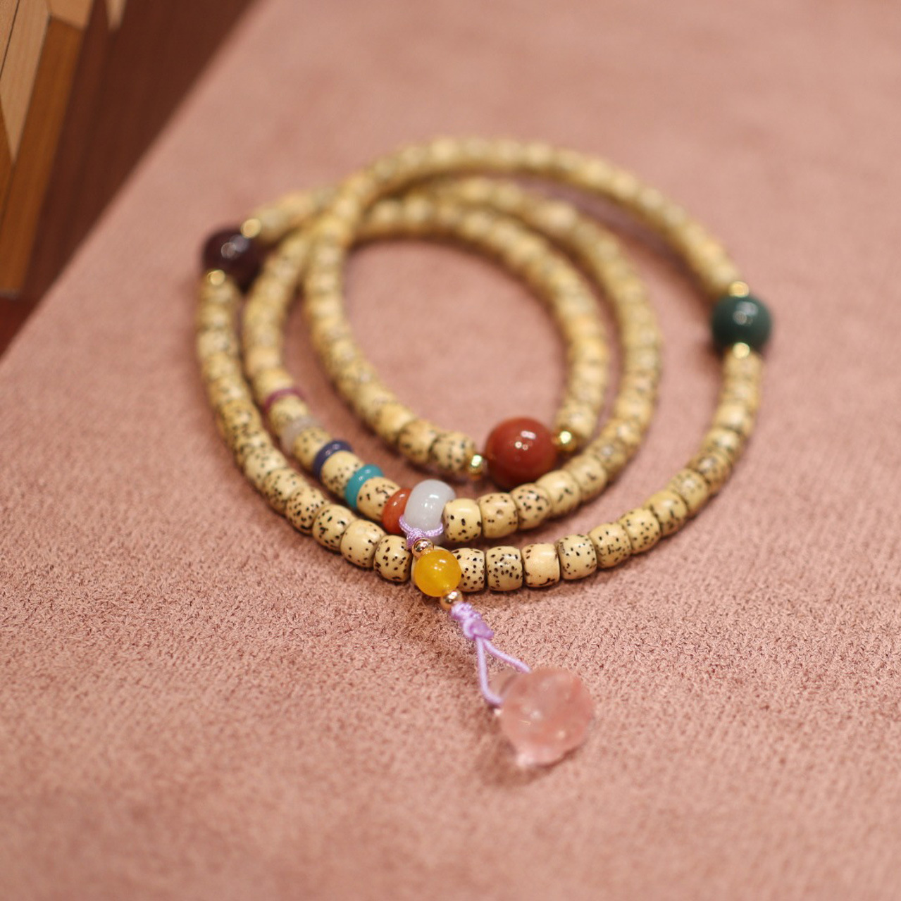 Real photo of the new design macaron Alxa agate pendant crystal lotus pod necklace bracelet, dual-purpose for women pic 9