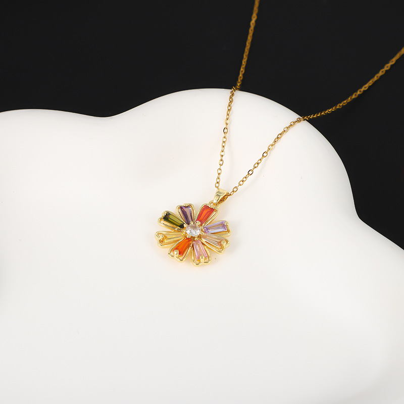Colorful diamond pendant, flower titanium steel zircon necklace, short floral collarbone chain with a cold female personality pic 6