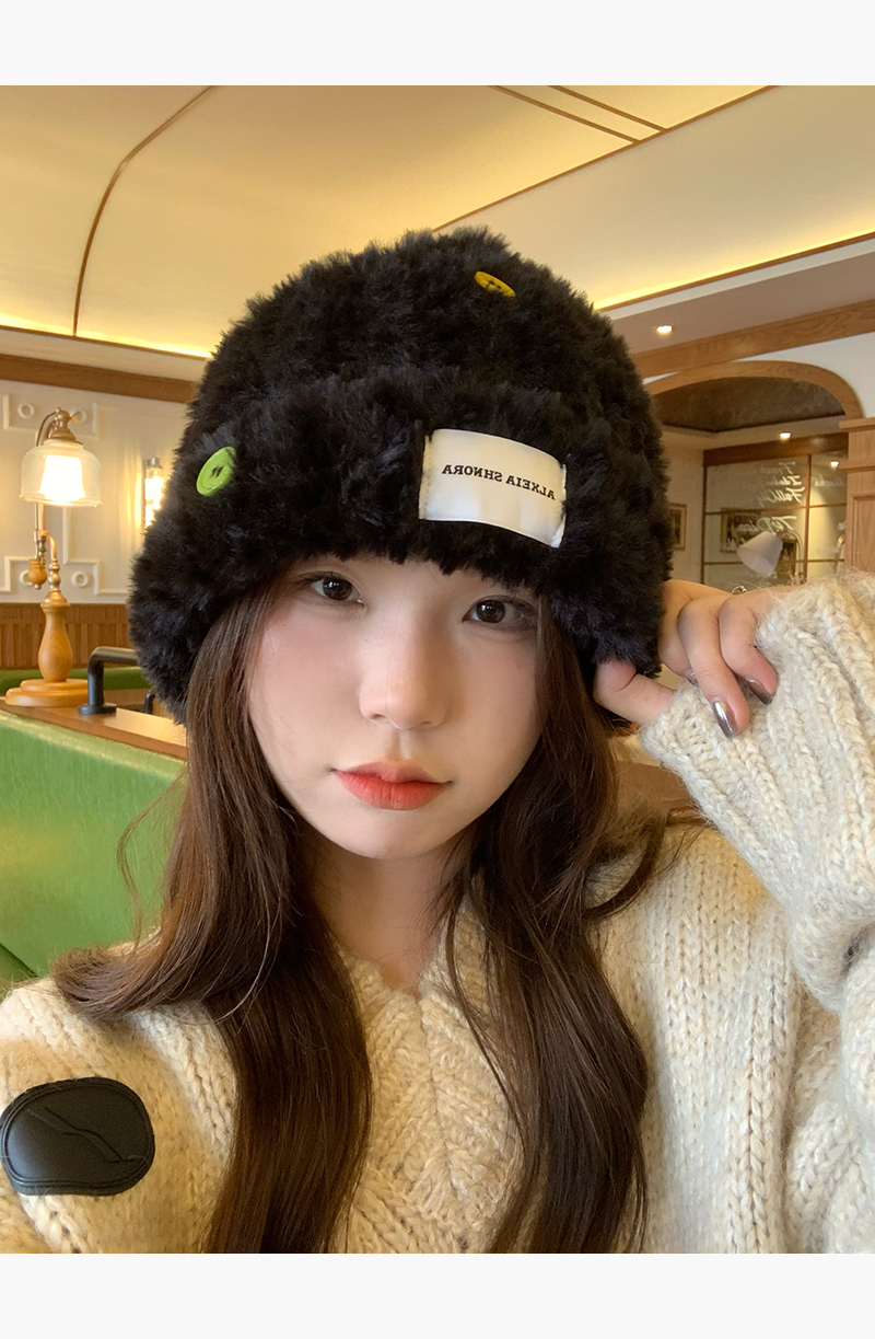 白鹿同款韩版纽扣仿皮草毛绒针织毛线帽女秋冬加厚保暖护耳渔夫帽详情8