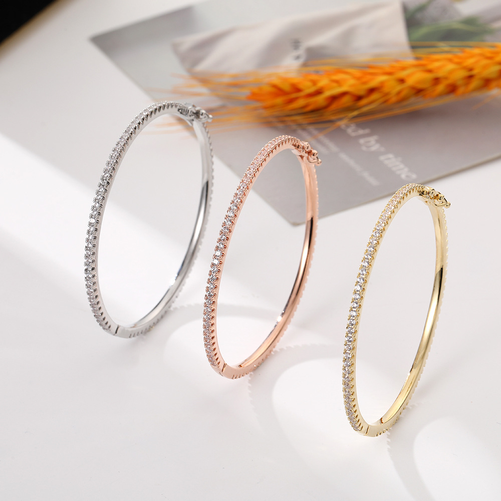 This is a classic and simple fine bracelet featuring a single row of zirconia arranged by European and American craftsmanship, presenting a high-end and elegant look pic 3