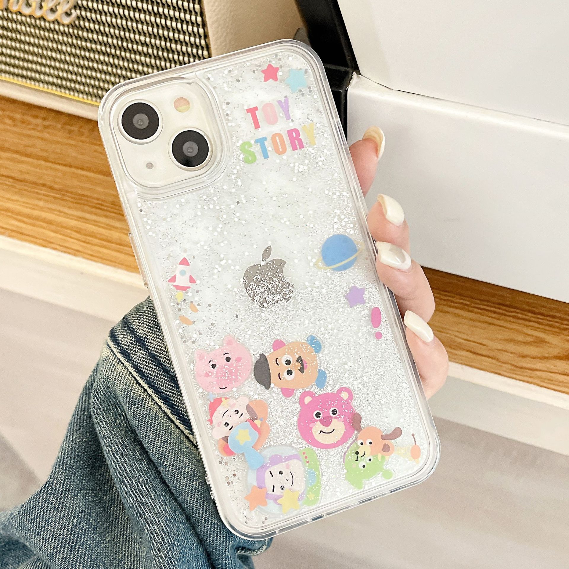 The popular cartoon is cute and fun, suitable for iPhone14pro max and iPhone 15. The phone case is 13/12 transparent with flowing sand pic 17