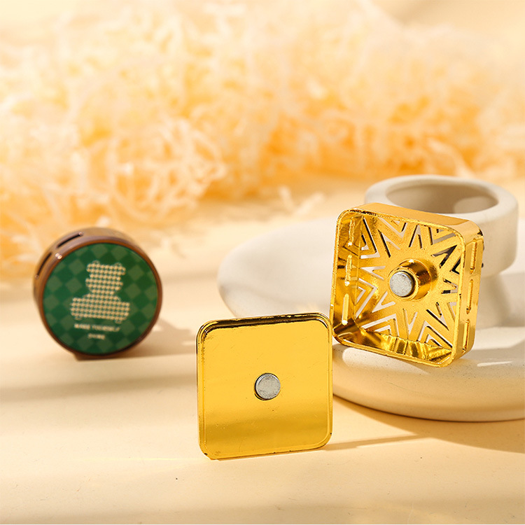 车载汽车出风口香薰 锌合金原创车用内饰用品摆件香薰夹车载香薰详情4