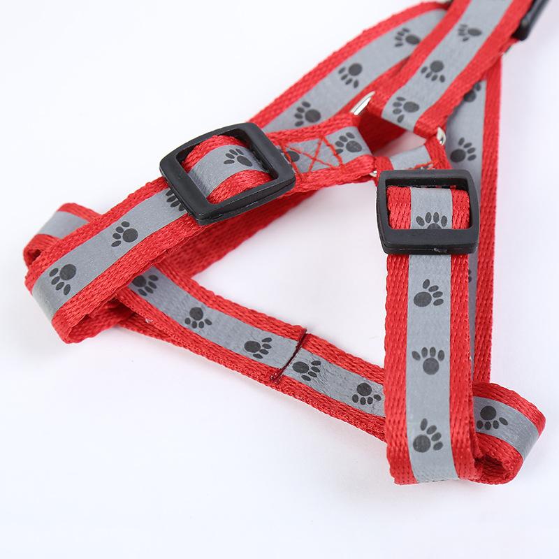 Wholesale of new outdoor pet leashes, small dog reflective footprints, chest and back dog leashes, and pet supplies from the manufacturer pic 6