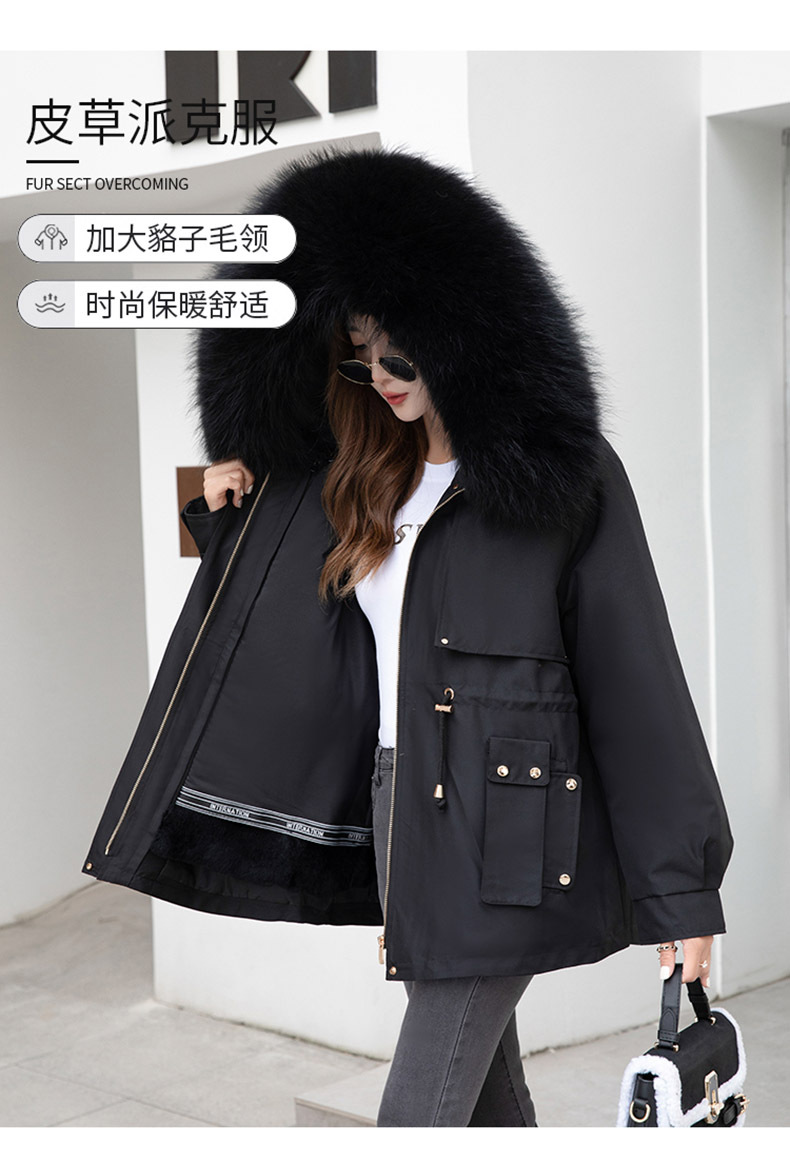 The real photographer overcomes the short and petite girl with a detachable inner liner made of rex rabbit fur 貉子 fur collar haining fur coat for winter pic 4