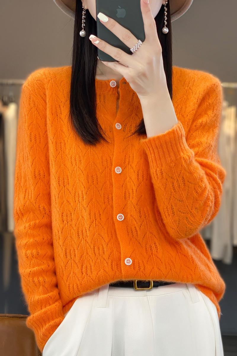 The 2023 autumn new collection features a highly anticipated hollowed-out wool cardigan jacket for women, a long-sleeved base sweater, and a thin outerwear pic 4