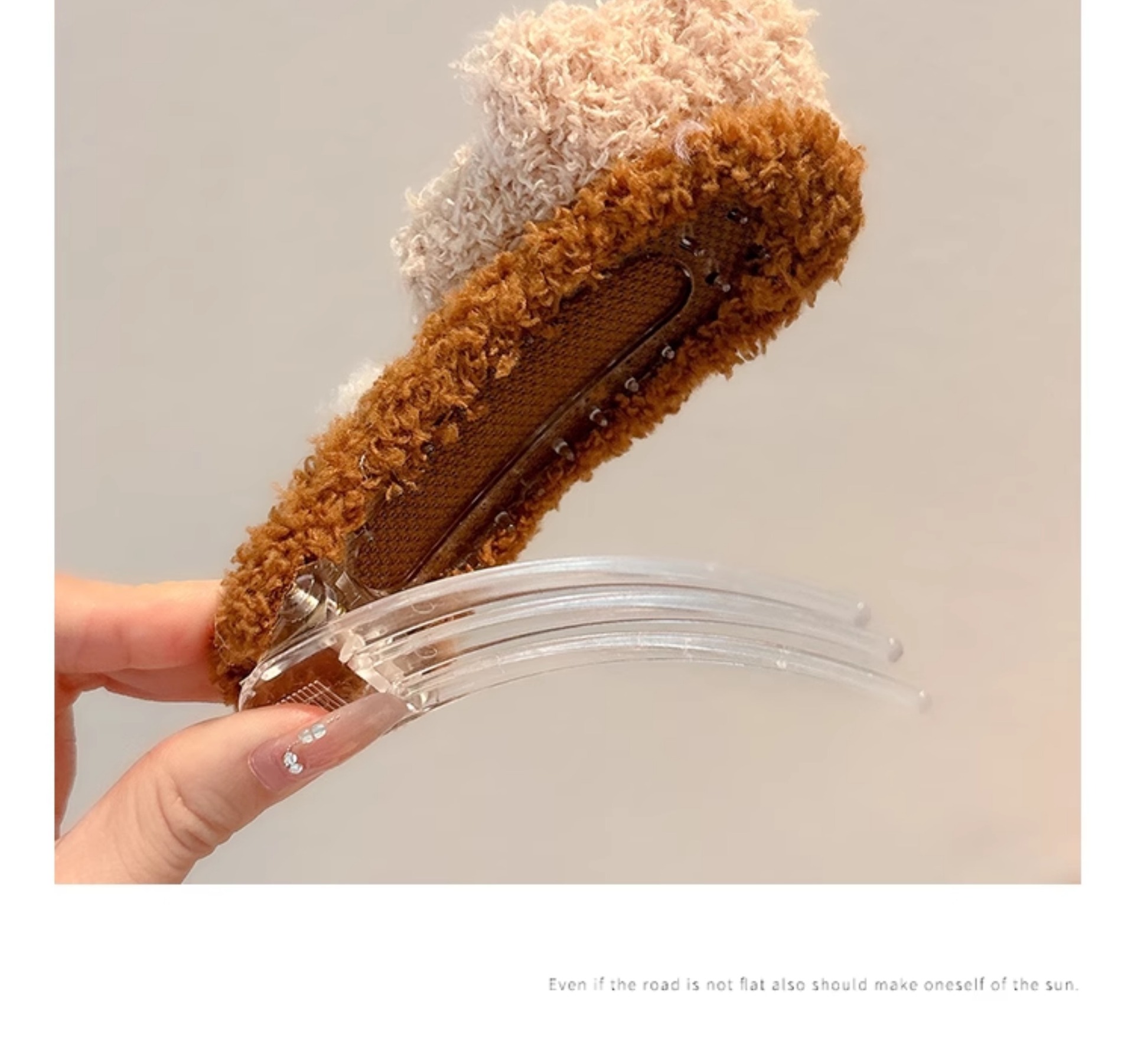 Large, cute plush pudding bear hairpin, half hair clip at the back of the female head, autumn and winter one-line duckbill clip, scratch-clip headwear pic 39