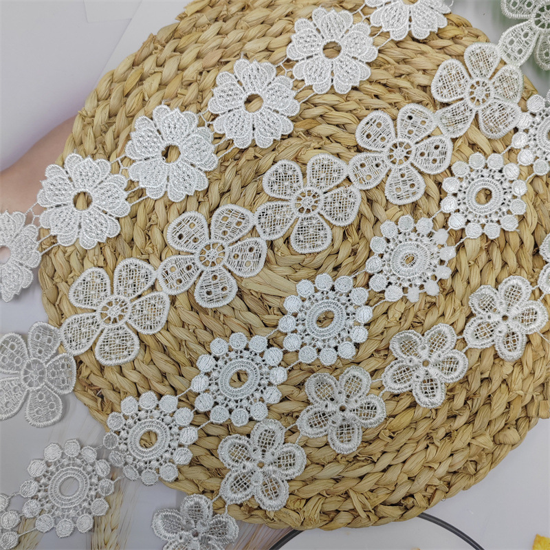 Factory direct sales of lace, water-soluble barcode, polyester milk silk, flower DIY webbing, clothing accessories and embroidery pic 5