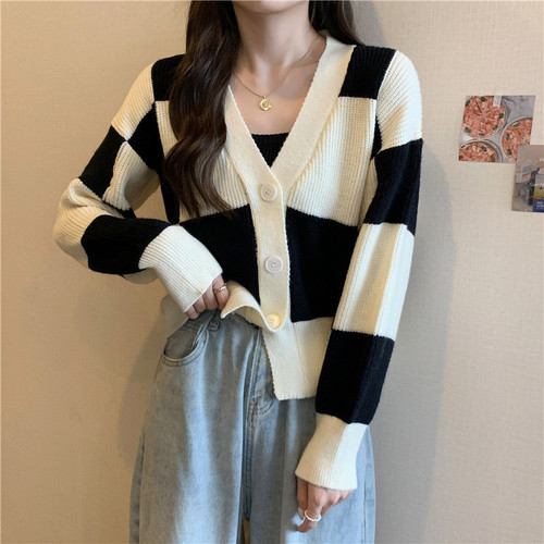 2023秋冬新款韩版毛衣外套女宽松中长款口袋学院风时尚撞色针织衫详情25