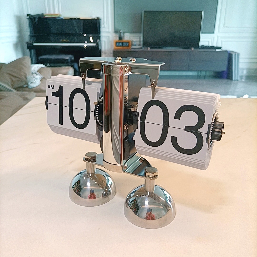 Factory direct sales of European-style automatic page-turning clocks, retro and simple home living room table clocks, small balances, mechanical page-turning clocks pic 21