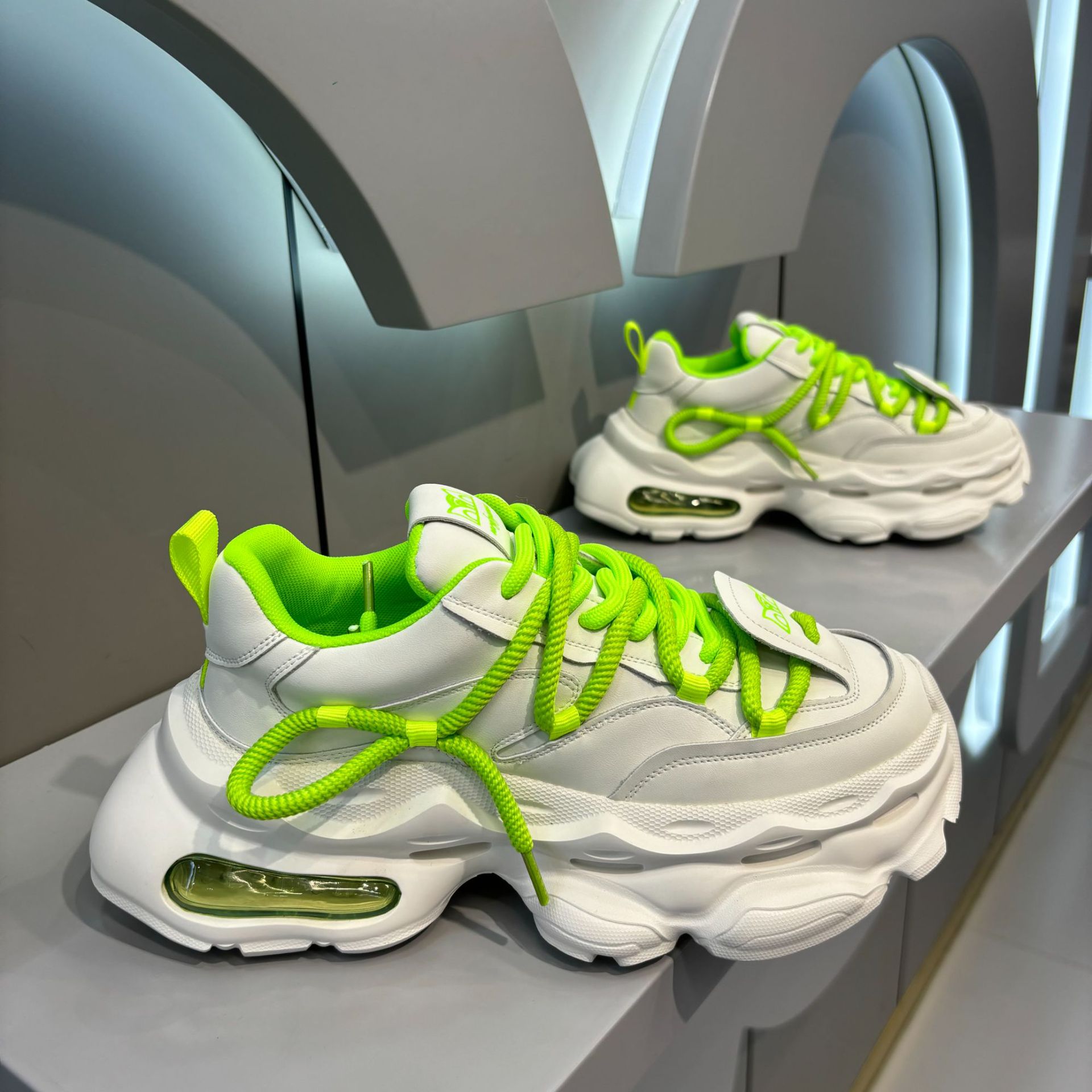 2024新款薄款小白鞋增高透气网面鞋子男款夏季厚底老爹鞋百搭男鞋详情14