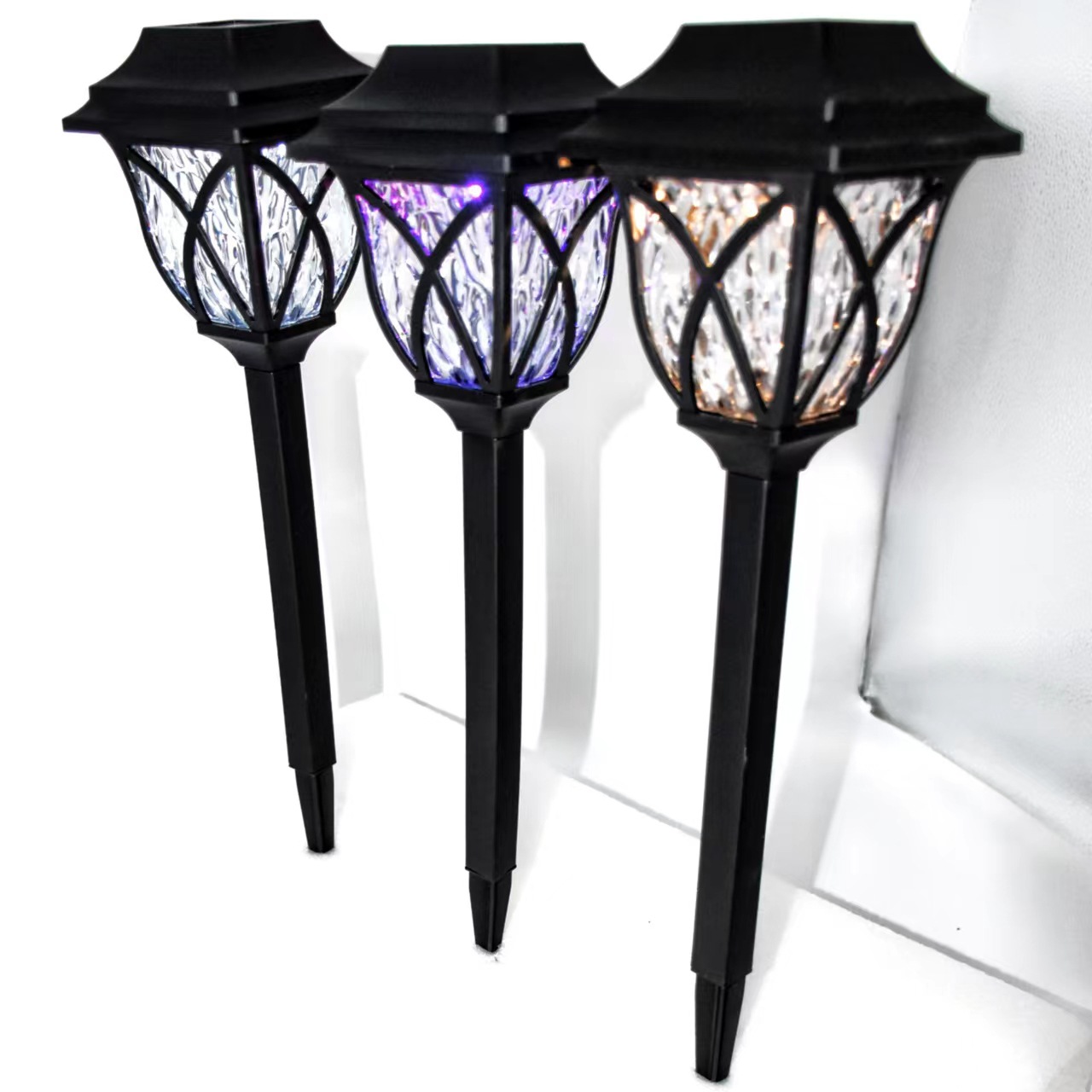 Solar retro grid lamps, lawn lamps, solar lamps, landscape decorative garden lamps, waterproof outdoor Chinese-style lamps pic 4