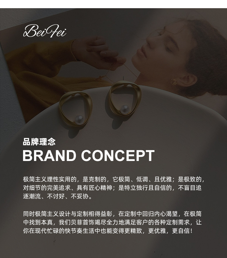 The new Korean version of the S925 silver diamond-encrusted four-leaf clover bracelet, featuring a simple and elegant style for women, is selling well pic 16