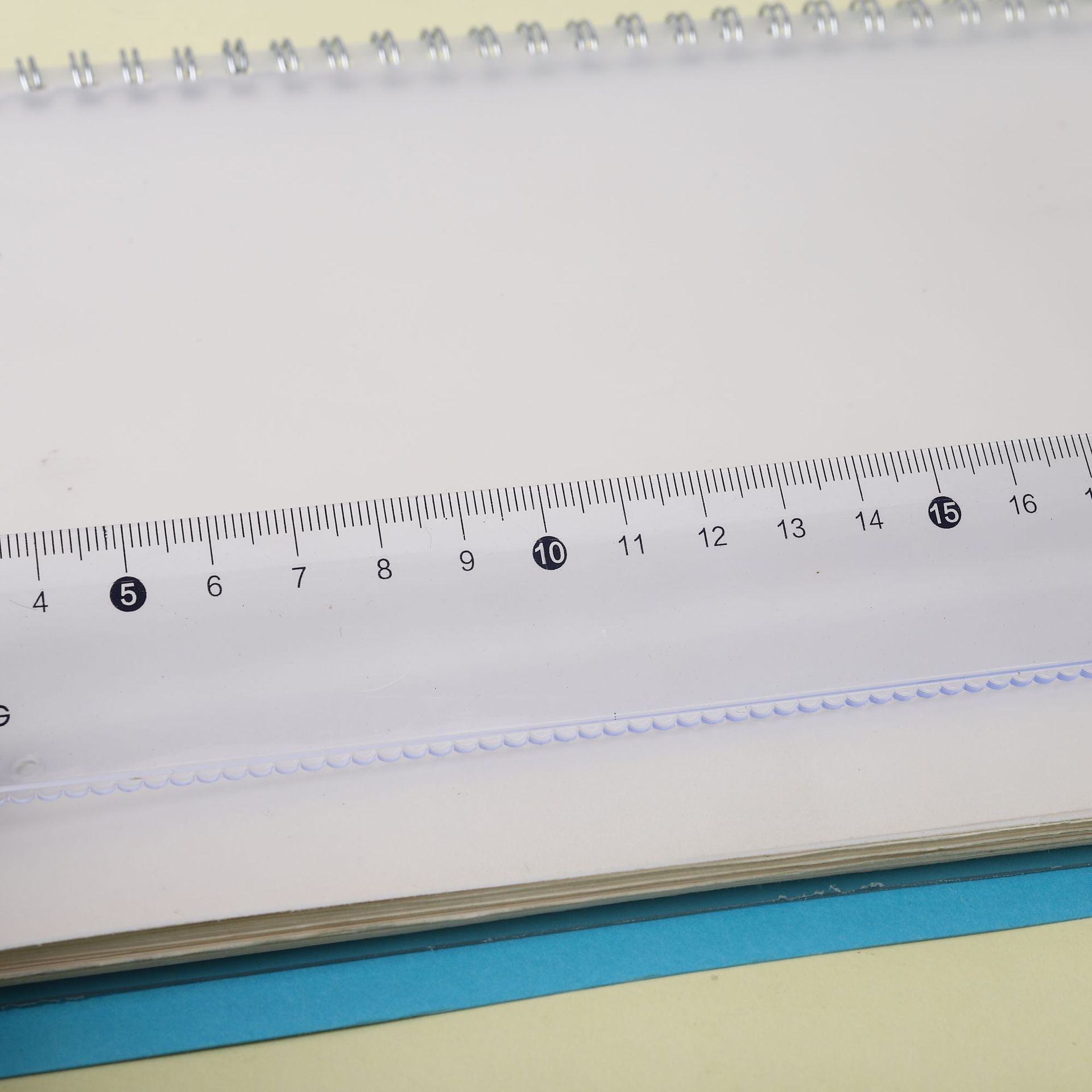 Wholesale of creative flexible rulers for exams, 20cm rulers for primary school students, four-piece set of stationery, straight rulers, and set squares for Angle measurement pic 7