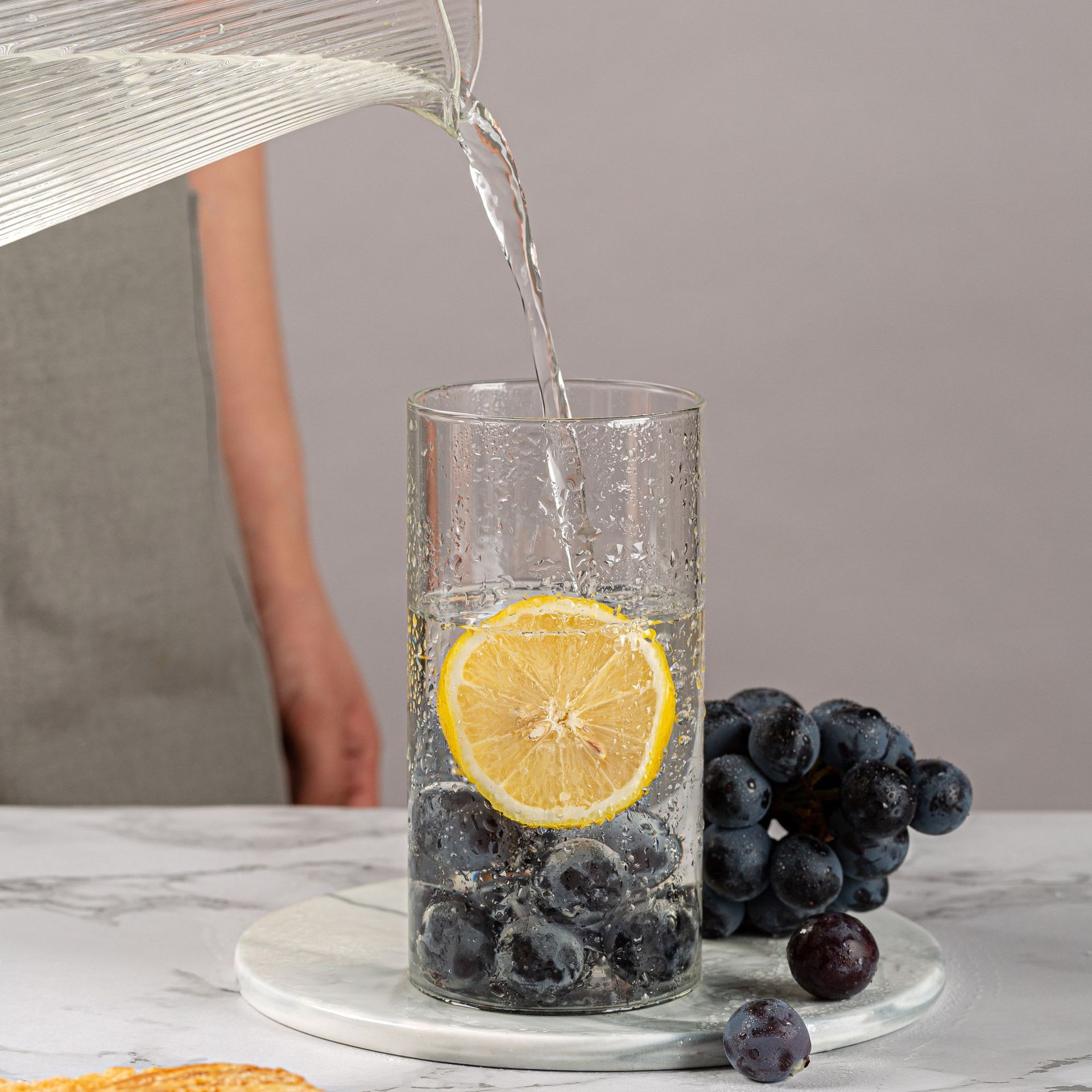 ins风皮革手提玻璃花瓶简约花器家居装饰品收纳摆件烛台水培花瓶详情5