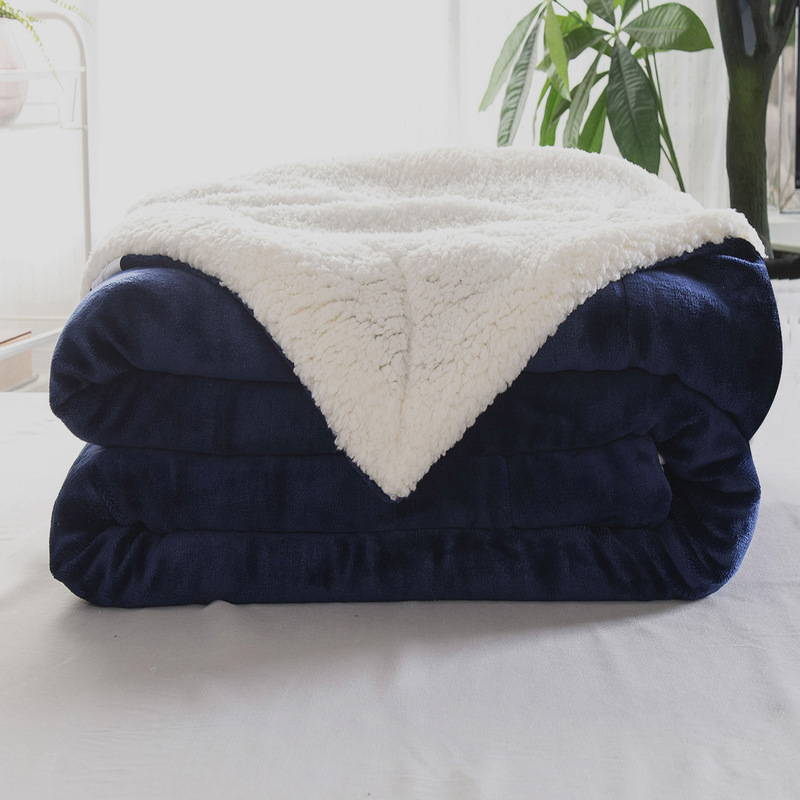 厂家直销纯色双面加厚珊瑚绒盖毯办公室家用贝贝绒法兰绒毛毯详情2